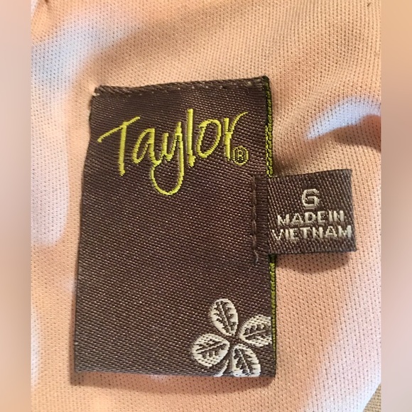 Taylor black lace dress  EUC Size 6 - Picture 7 of 12